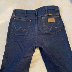 Wrangler raw denim. 32x34 936DEN